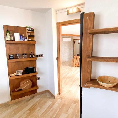Bungalow Allende Famara Con Piscina Privada Y Ac Exteriör bild