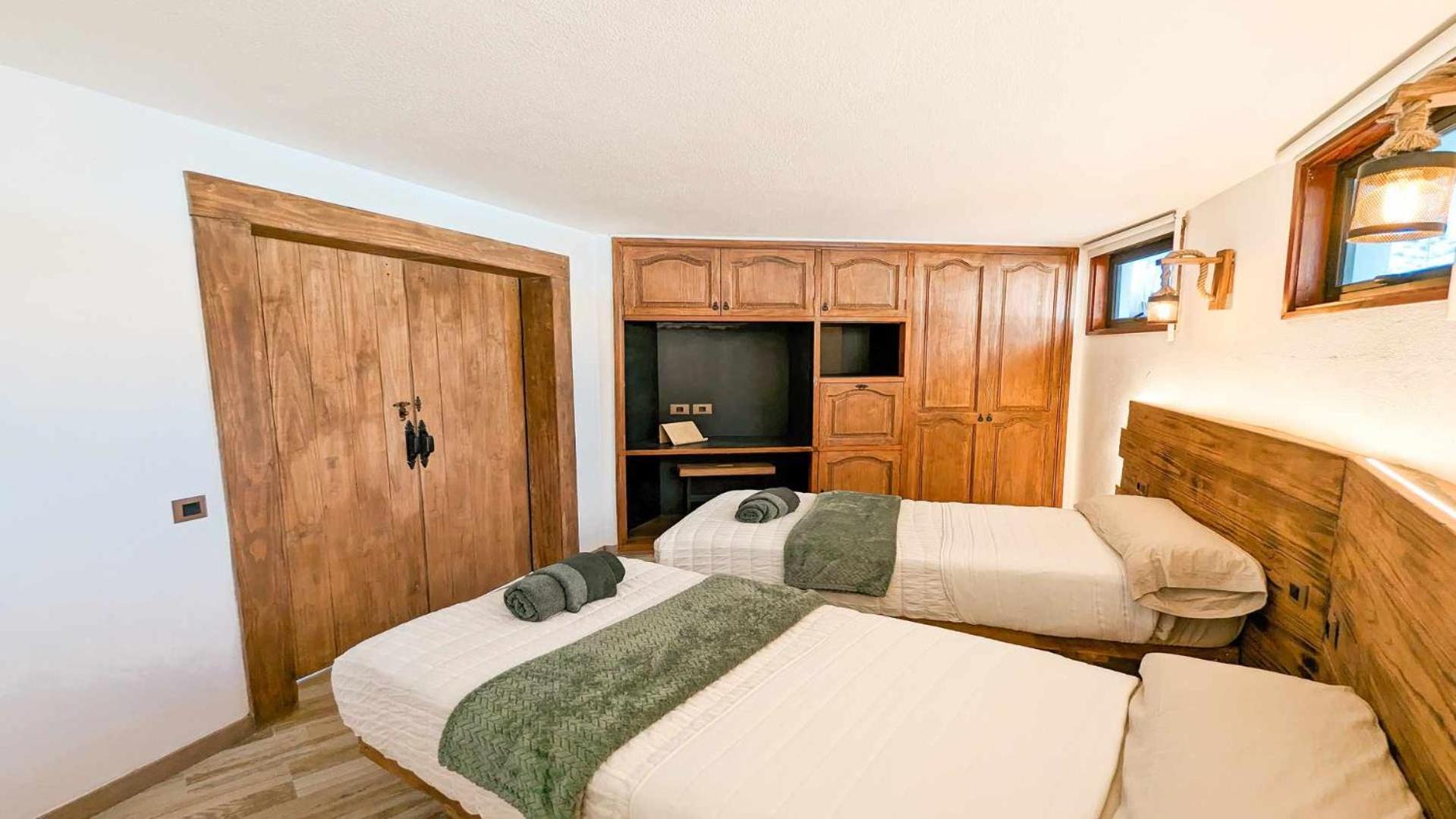 Bungalow Allende Famara Con Piscina Privada Y Ac Exteriör bild
